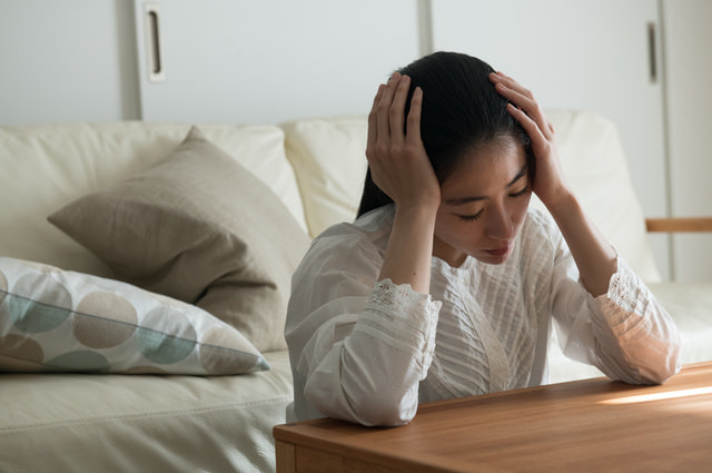 首への施術風景